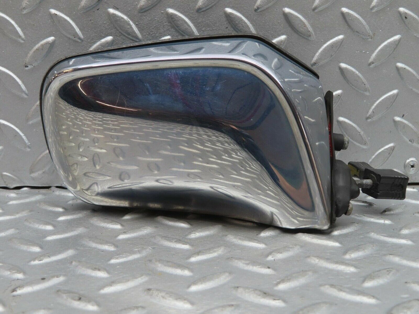 13845 Mercedes-Benz R107 450SL Right Wing Mirror 4230