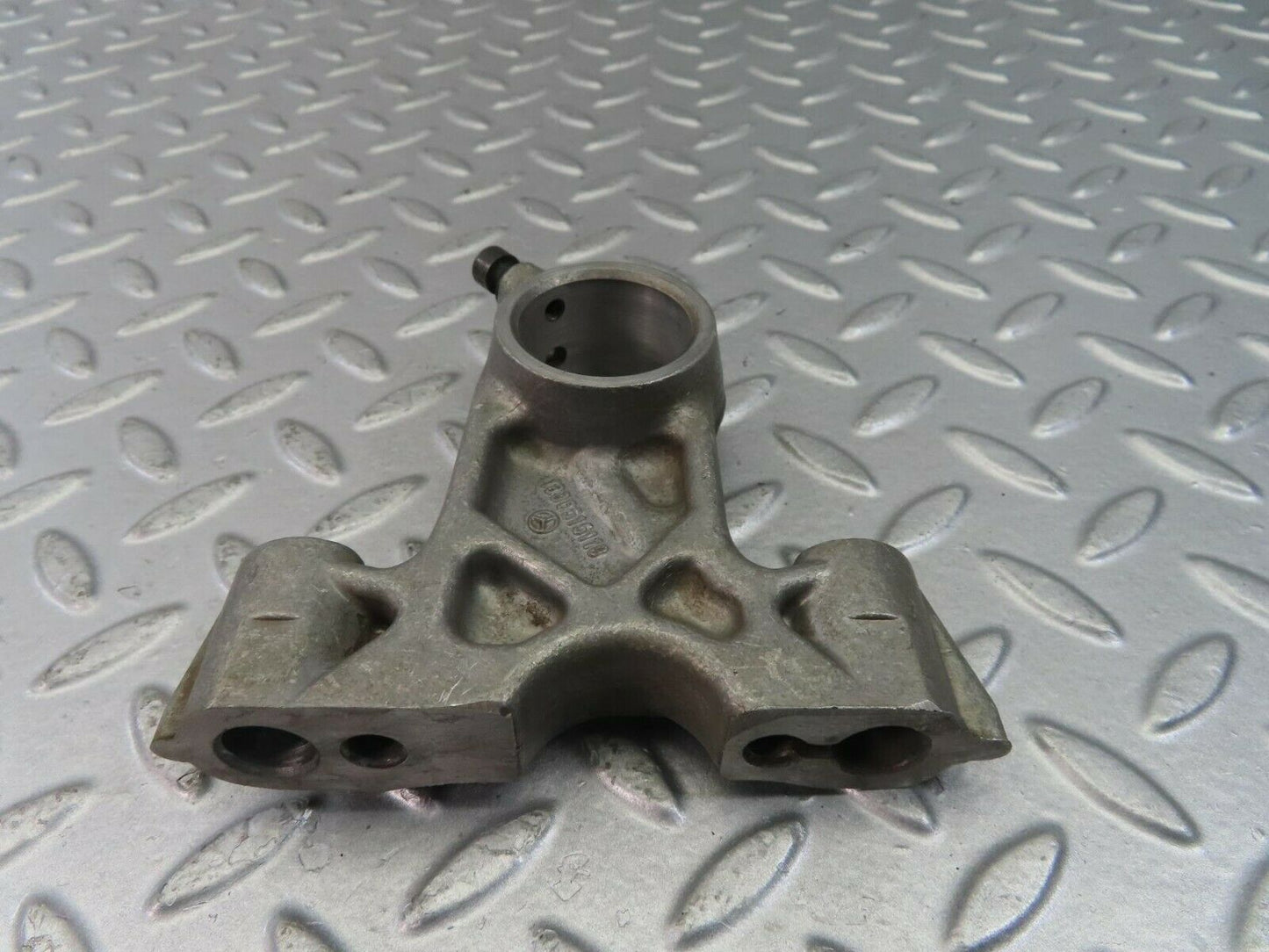 8951 Mercedes-Benz W108 Camshaft Tower Bearing 1800515110