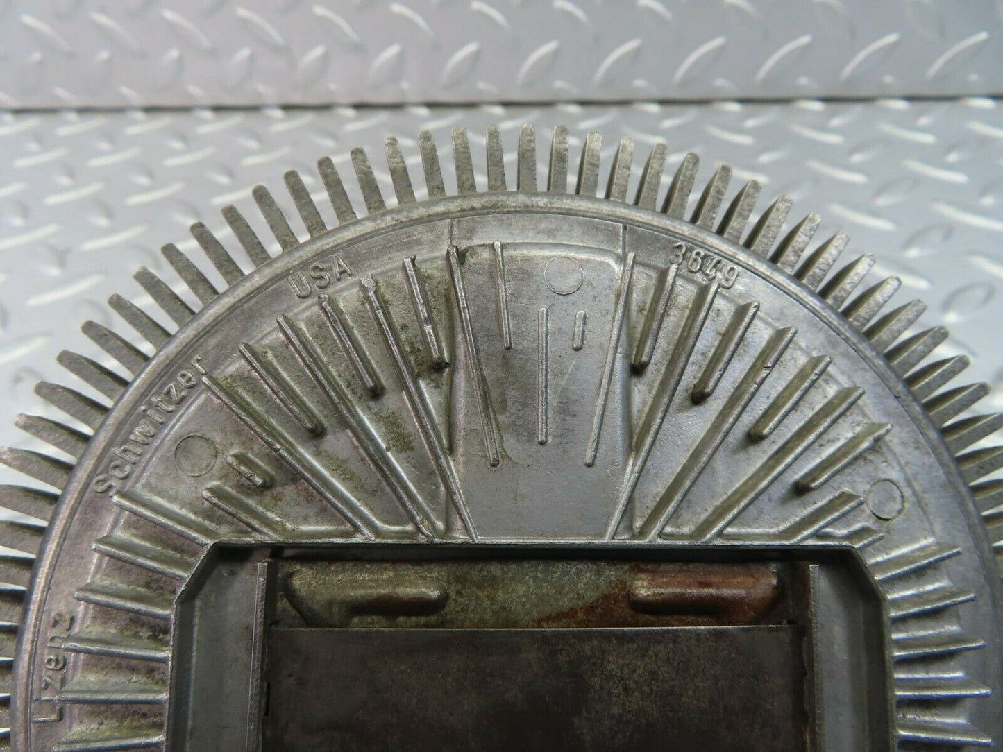 8981 Mercedes-Benz W108 Engine Cooling Fan Clutch