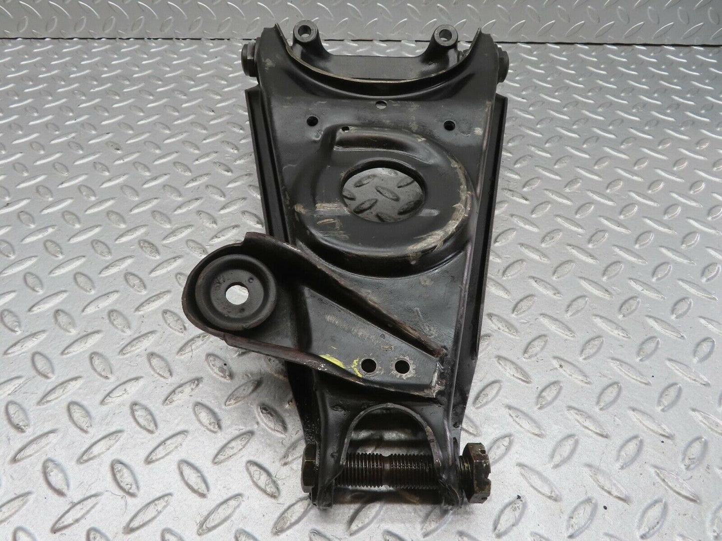 13334 Mercedes-Benz W111 220S Front Right Lower Control Arm