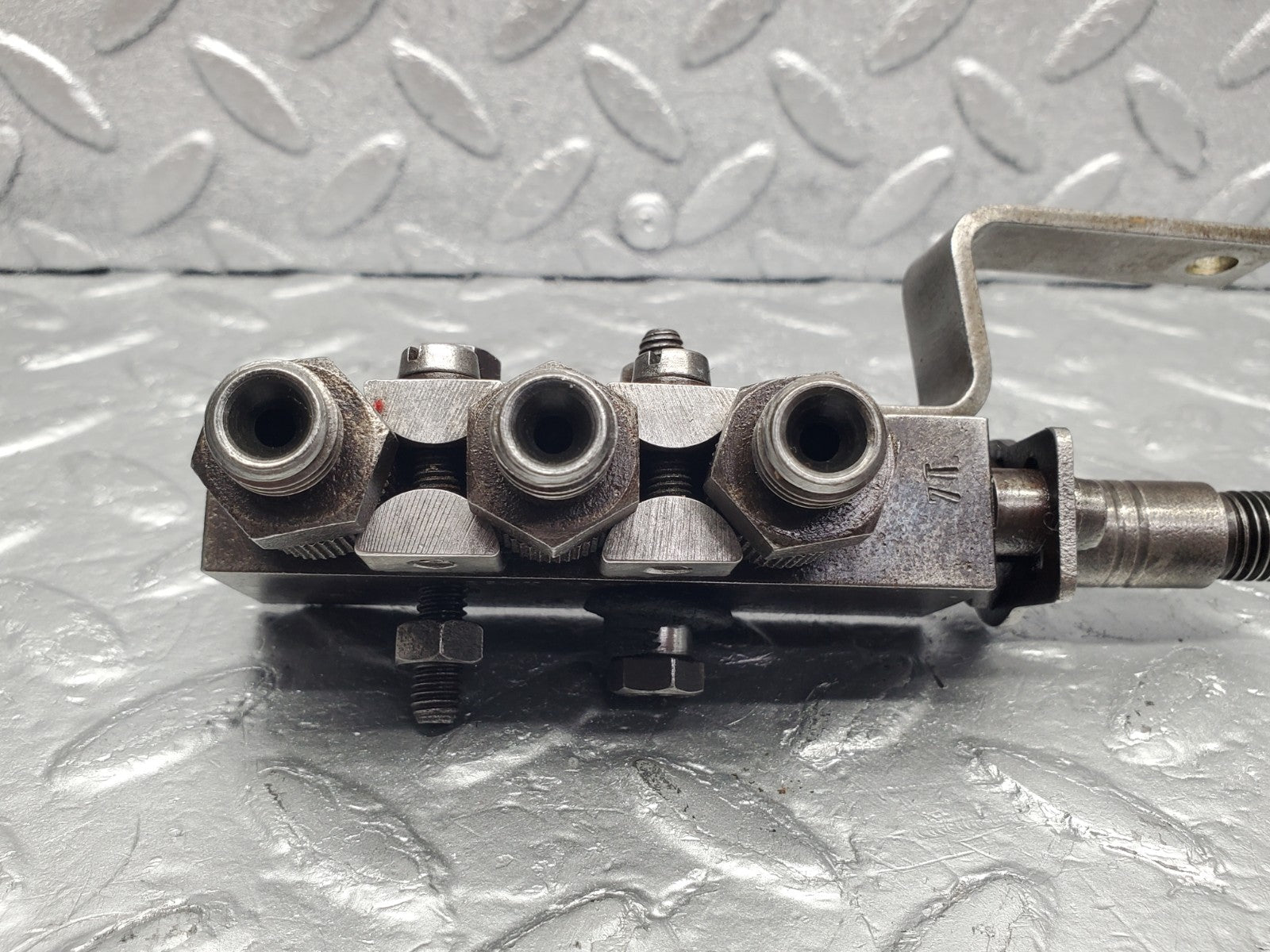 W112 injection distributor block used OEM