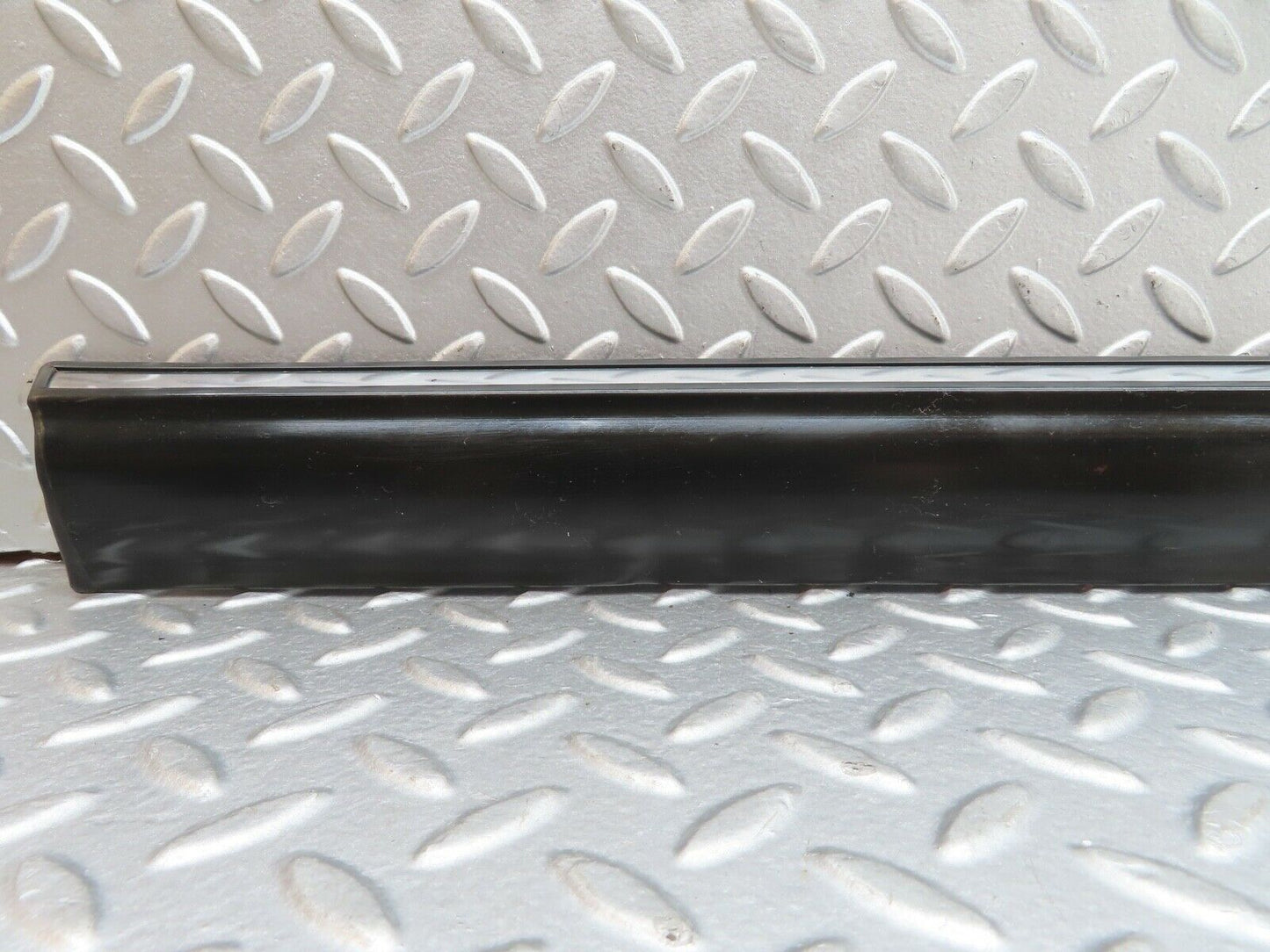 19228 Mercedes-Benz W123 300D Front Left Door Lower Moulding Trim