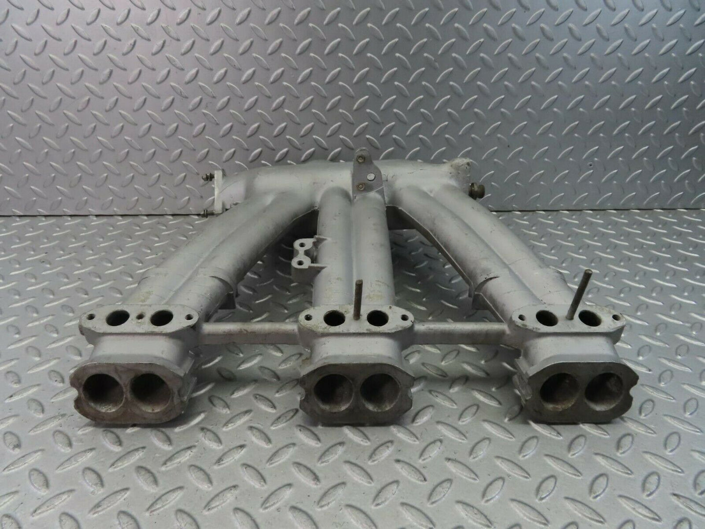 8684 Mercedes-Benz W111 Intake Manifold 1271412501