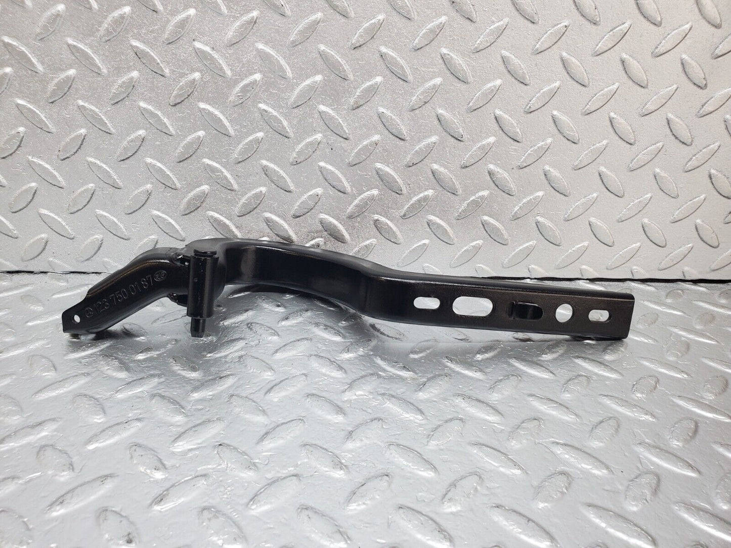 44481 Mercedes-Benz W123 280E Trunk Lid Hinge Left Side 1237500187