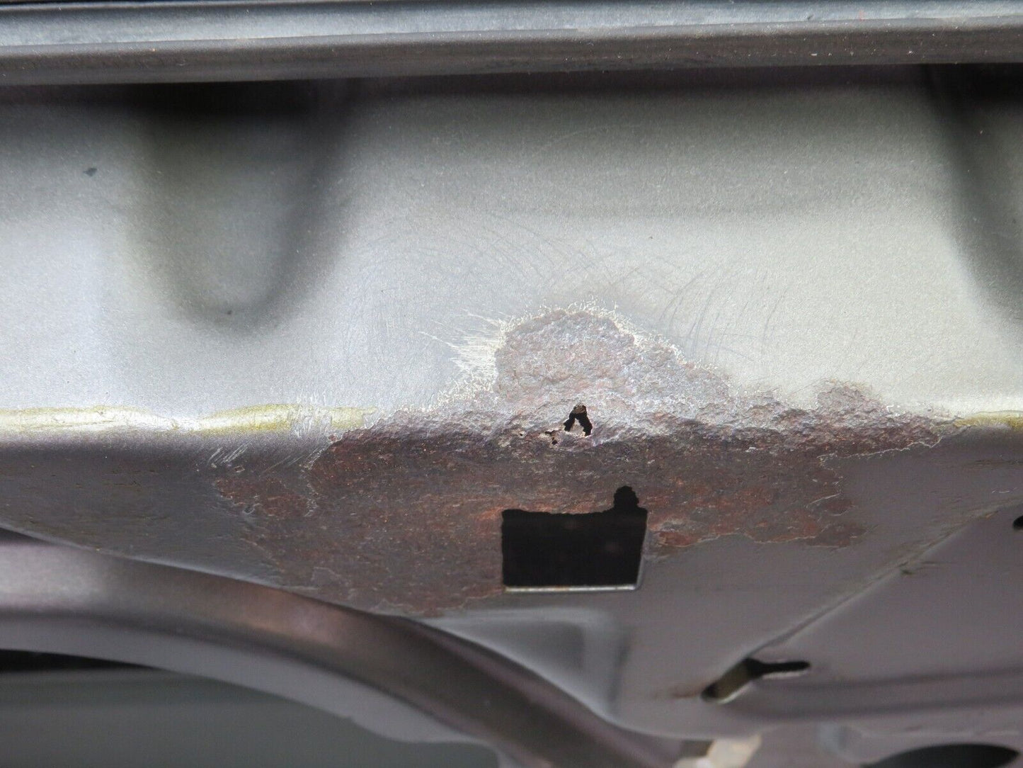 36223 Mercedes-Benz W126 420SE Rear Right Door