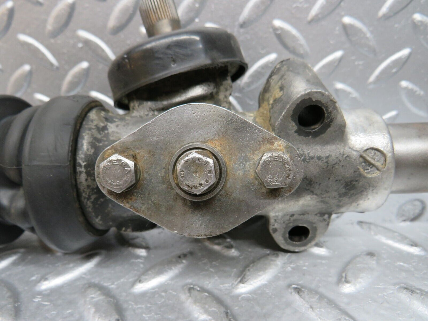 30172 Porsche 924 Steering Rack