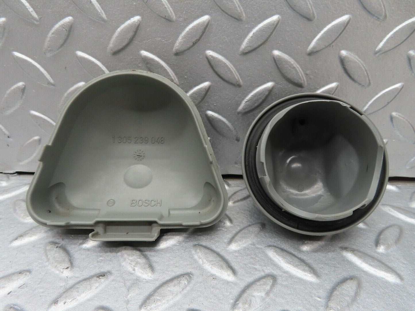 17228 Mercedes-Benz R129 300SL Coupe Front Left Fog Light Cover 1305239048