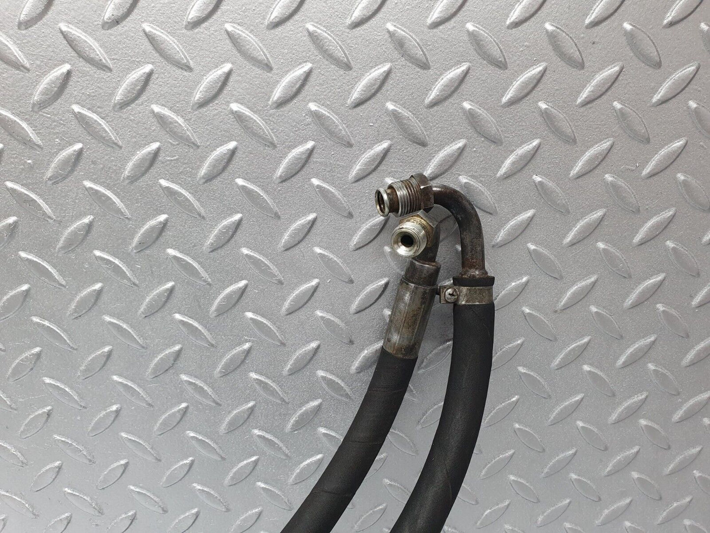 40817 Mercedes-Benz W123 300D Power Steering Oil Line Pipe