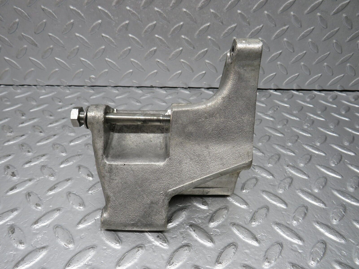 39876 Mercedes-Benz R107 350SL Coupe Alternator Generator Holder Bracket 1161551035