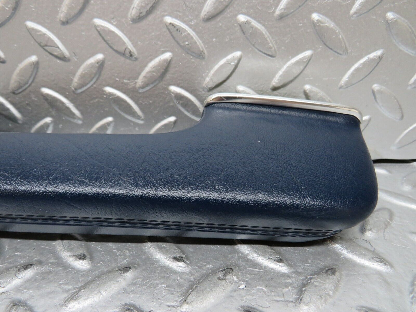 26859 Mercedes-Benz W123 240D Interior Door Handle Rear Left Blue 1239701901