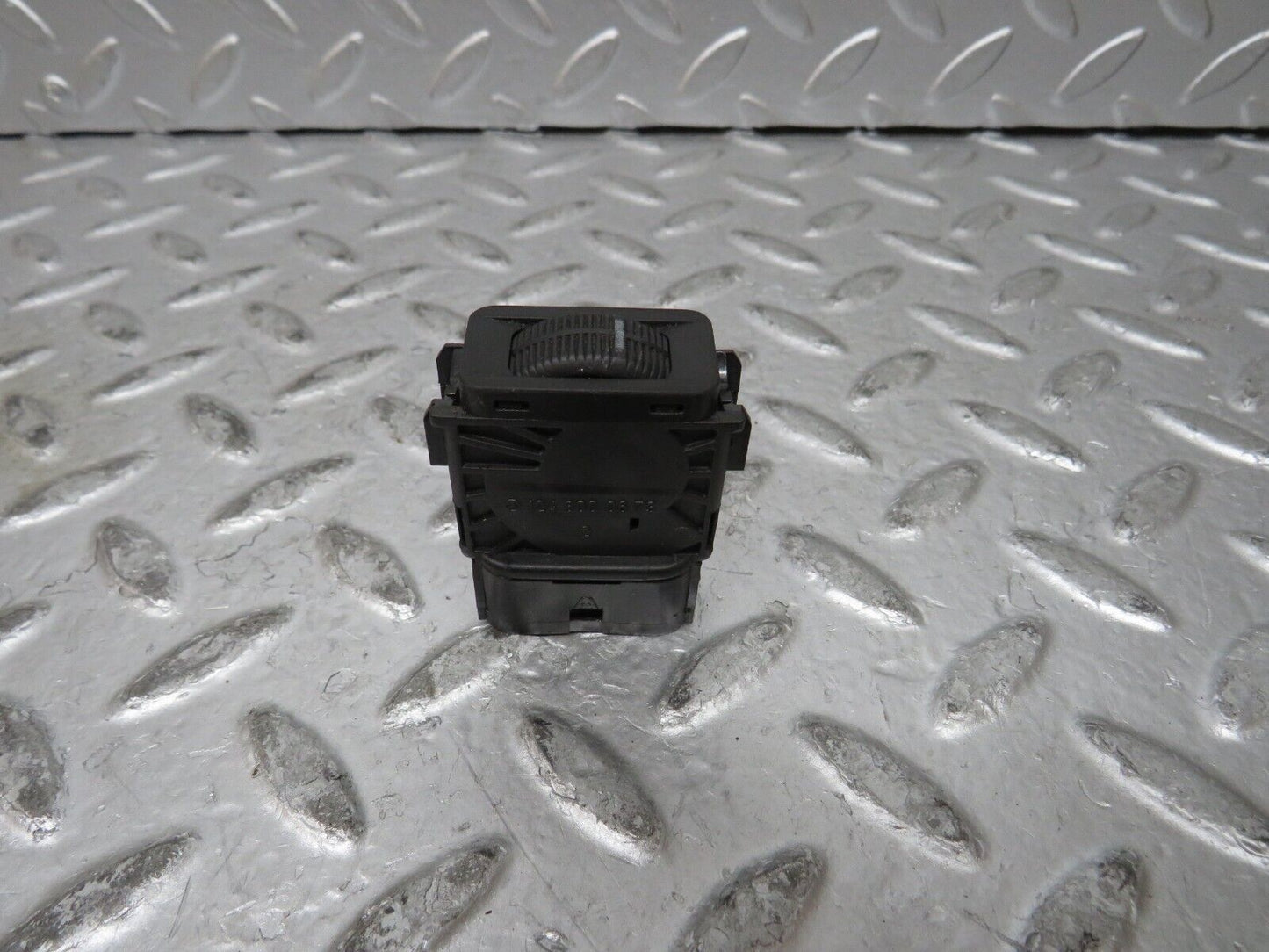 27586 Mercedes-Benz S124 300TE Wagon Headlight Level Switch 1248000673