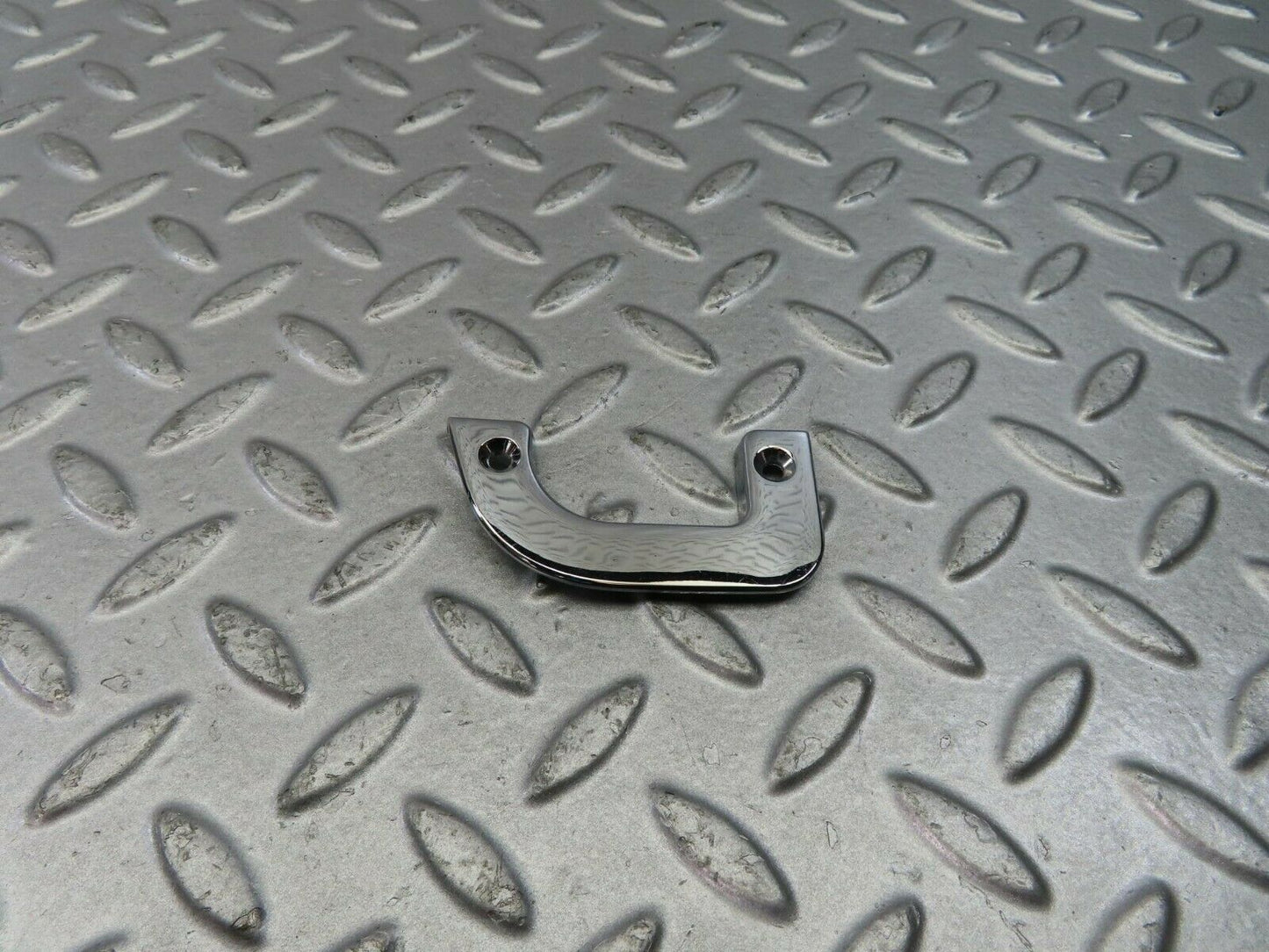 9062 Mercedes-Benz W115 Right Interior Chrome Door Latch Trim