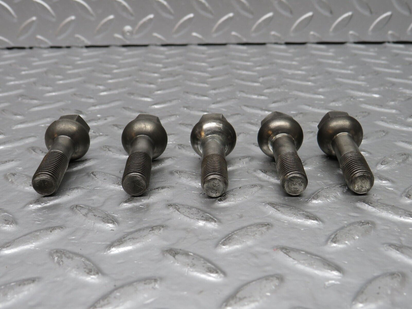 32638 Mercedes-Benz 5x Alloy Wheel Lug Bolt M12x1.5