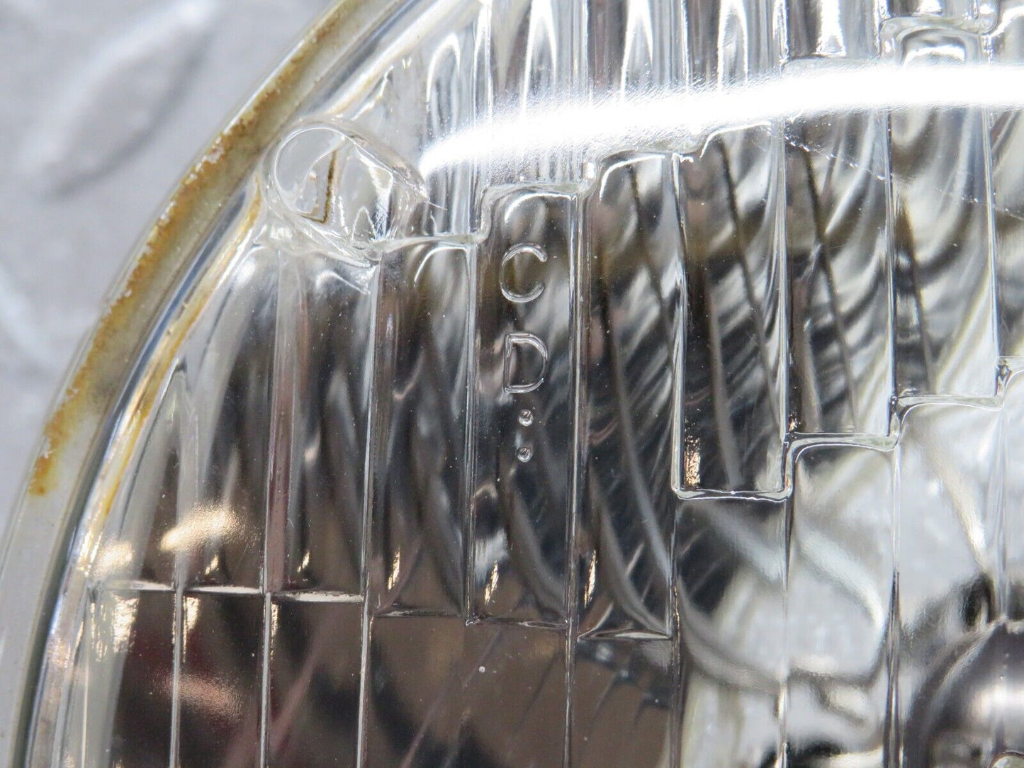 40366 Mercedes-Benz W110 230 Headlight Sealed Beam Lucas 7285