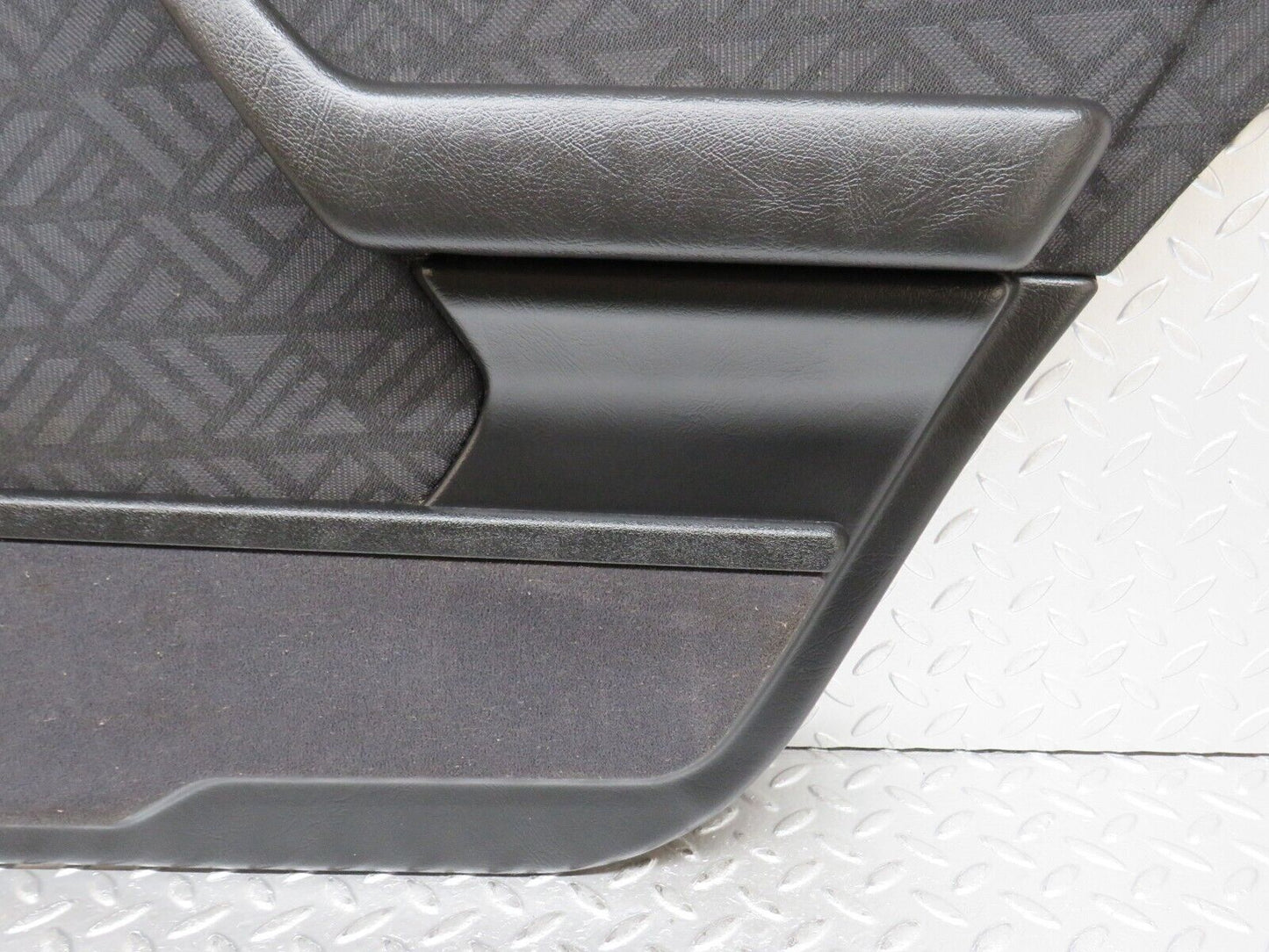 33357 Mercedes-Benz W202 C180 Rear Right Door Card 2027303870