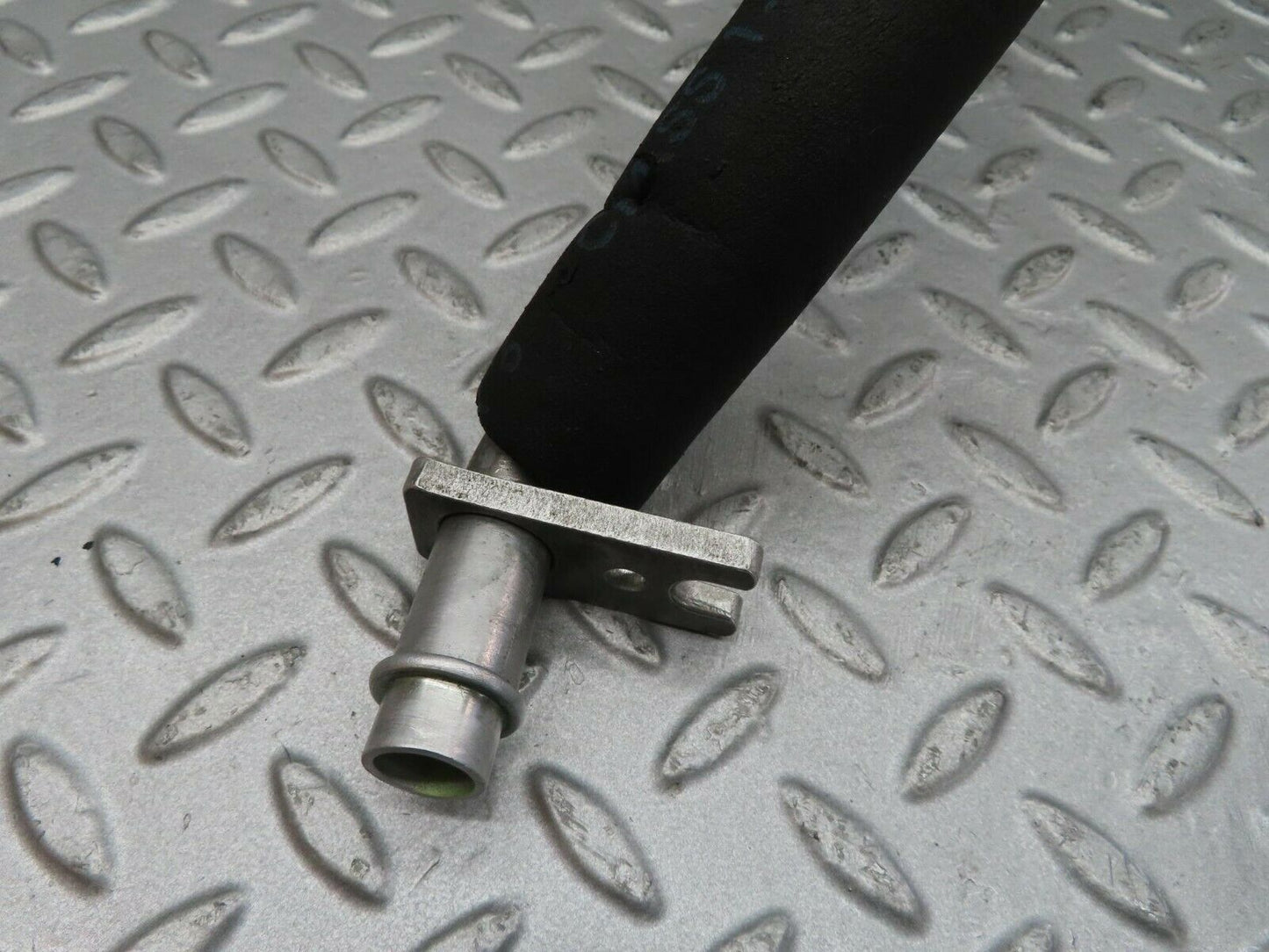 12158 Mercedes-Benz R129 300SL Coupe Air Conditioning Pipe