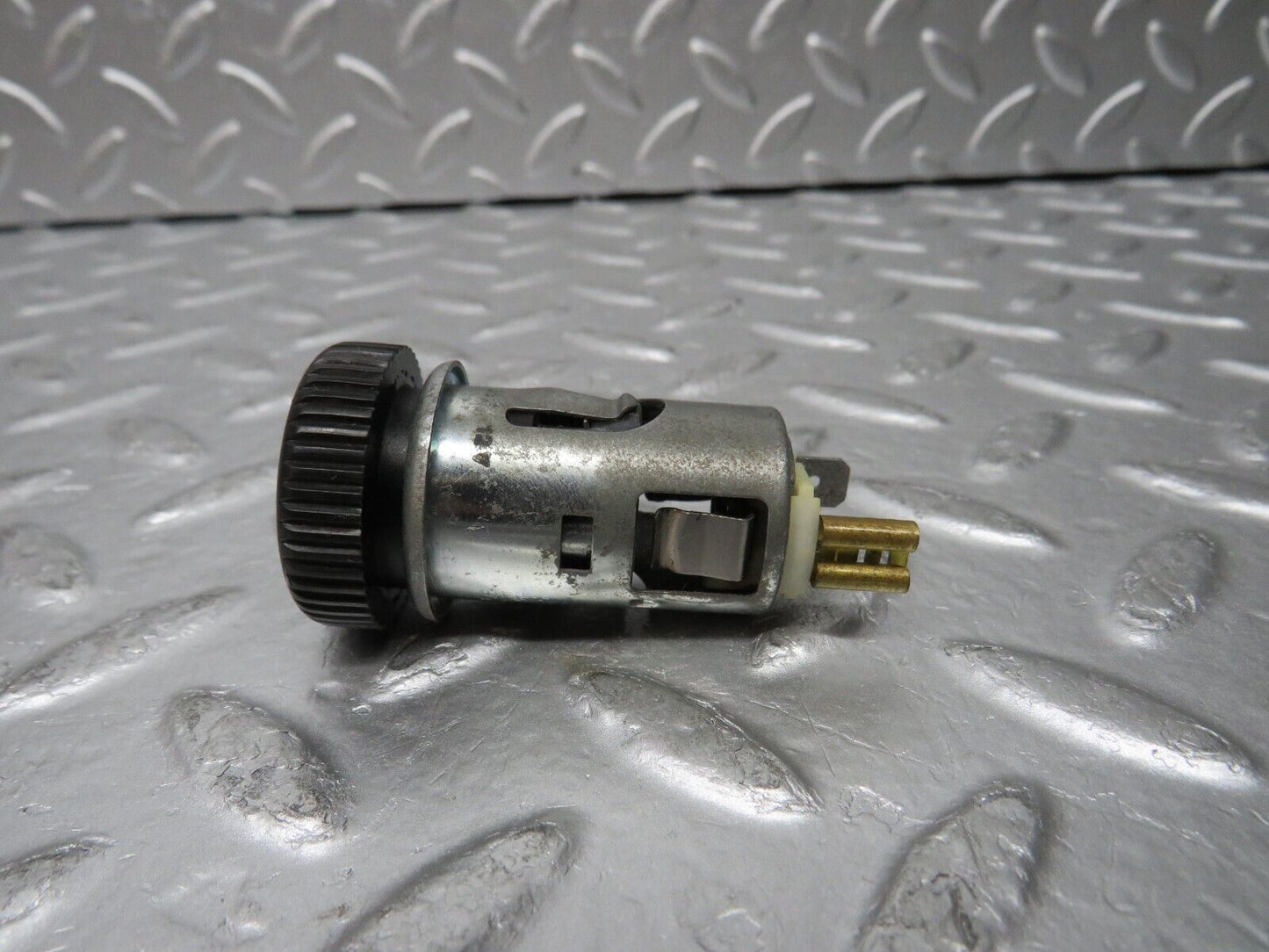 30047 Porsche 924 Cigarette Lighter 477919305