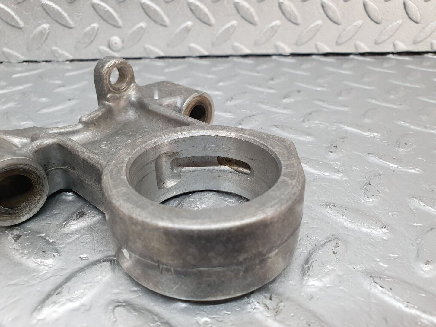 43272 Mercedes-Benz W108 280SE Camshaft Tower Bearing 1140510016