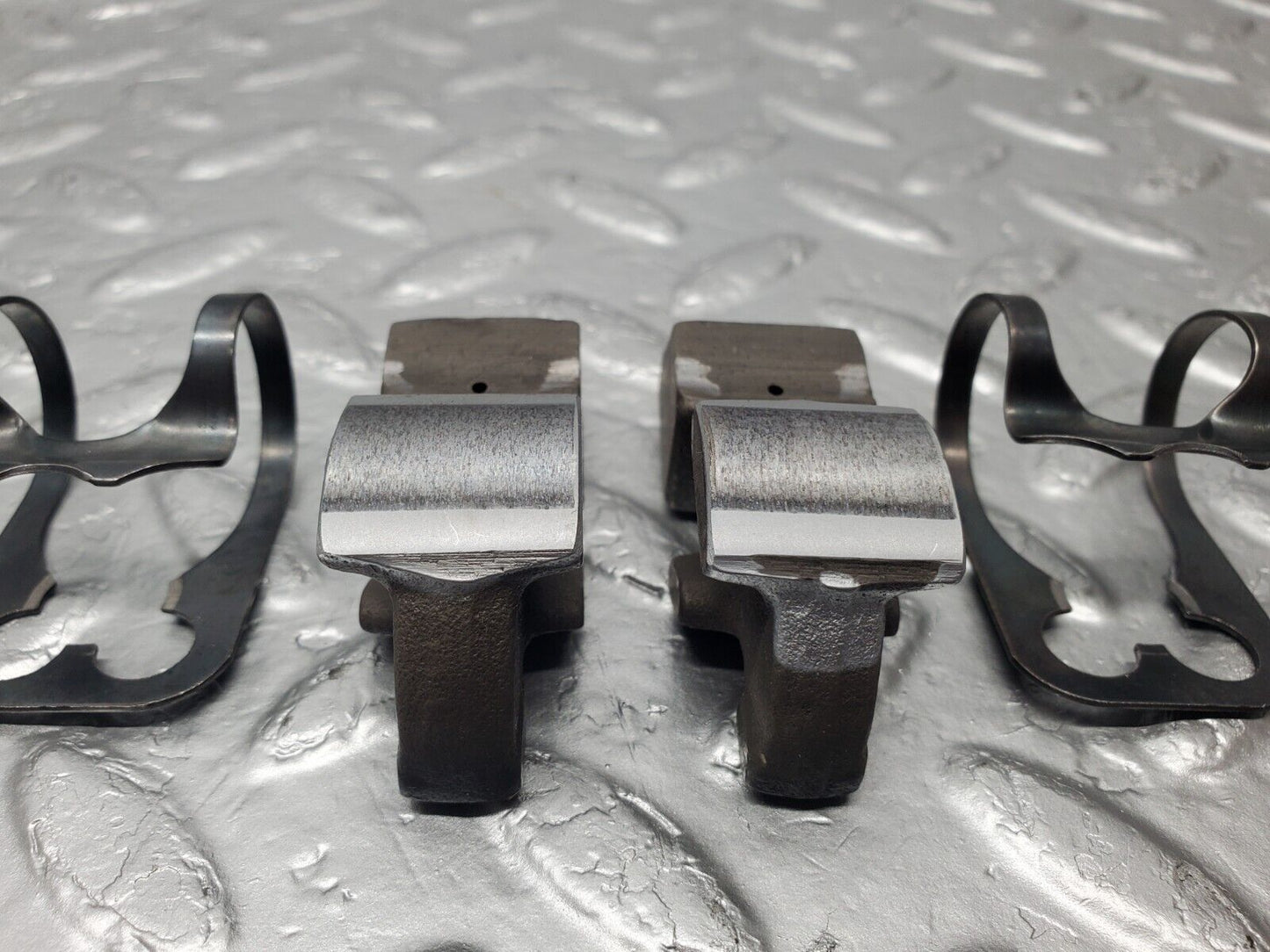 46611 Mercedes-Benz C123 280CE Coupe Valve Rocker Arm With Spring And Tappet