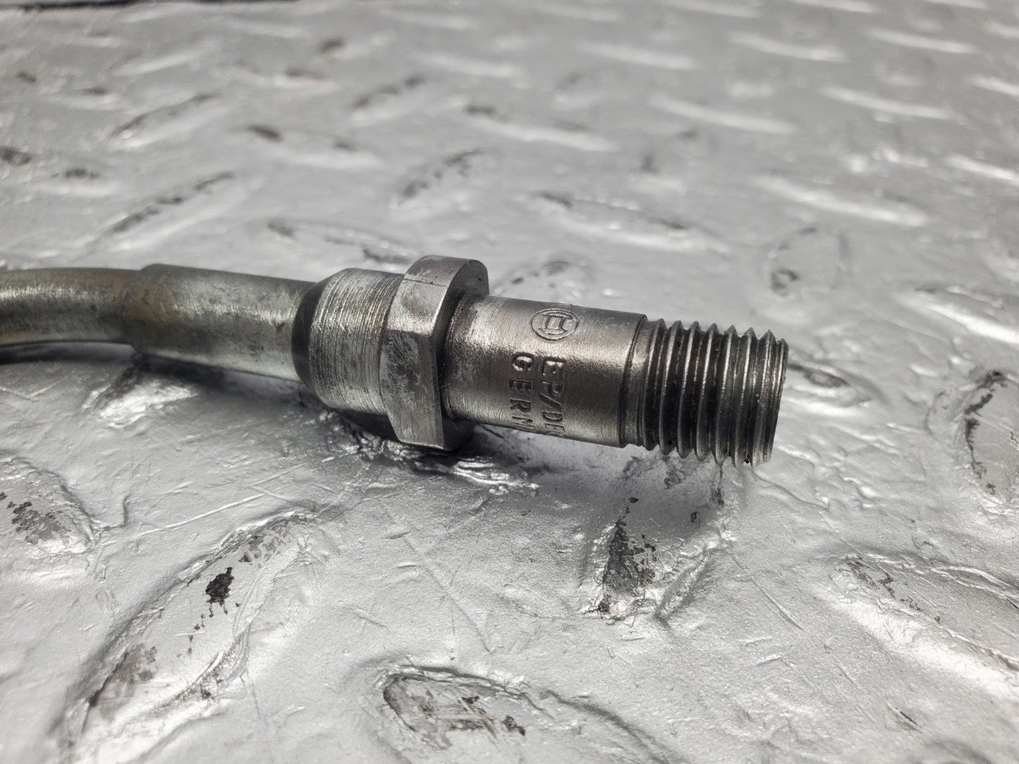 W112 fuel injector used OEM