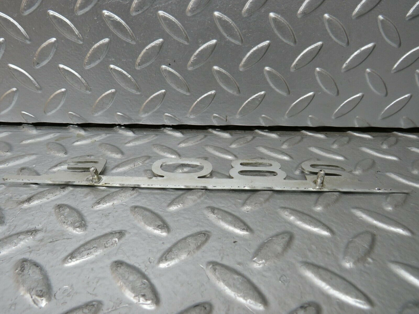 23658 Mercedes-Benz W114 280E Trunk Badge Emblem