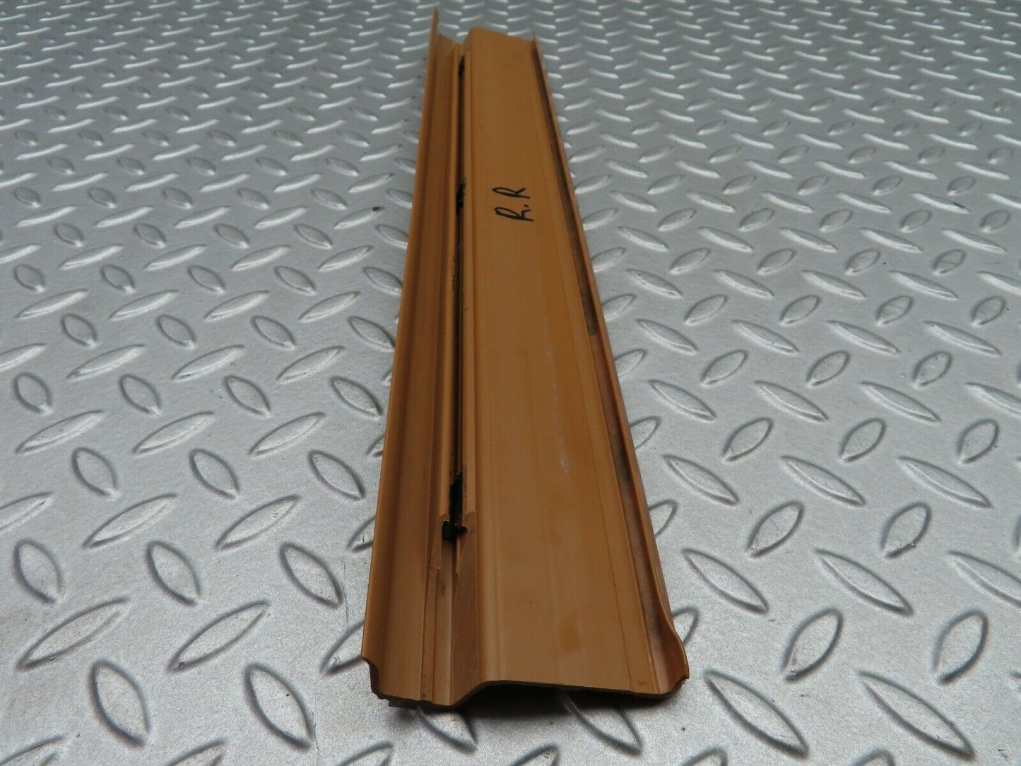 5664 Mercedes-Benz W123 200 Rear Right Door Sill