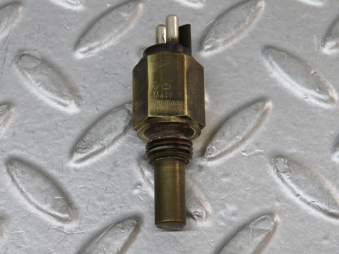 35515 Mercedes-Benz R107 280SL Coupe Temperature Sensor VDO