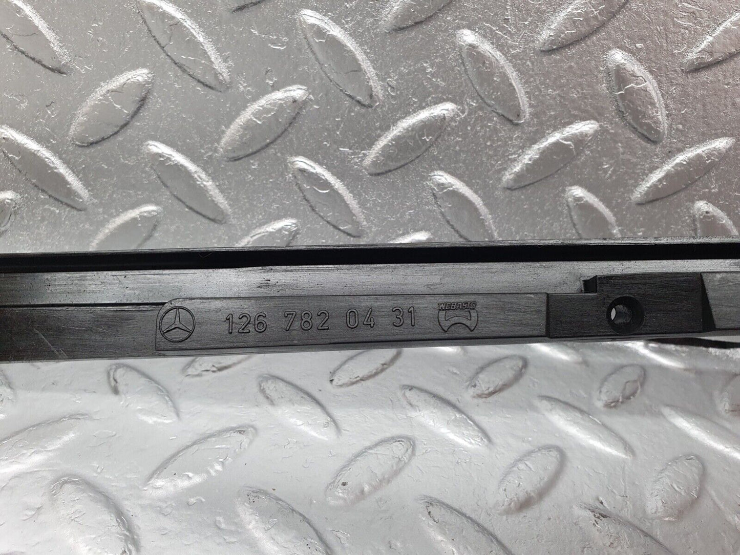 43017 Mercedes-Benz W201 190 Power Sunroof Sliding Mechanism Right 1267820431