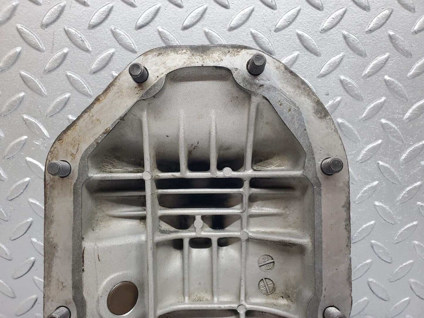 45523 Mercedes-Benz C126 380SEC Coupe Rear Differential Cover 1263510308