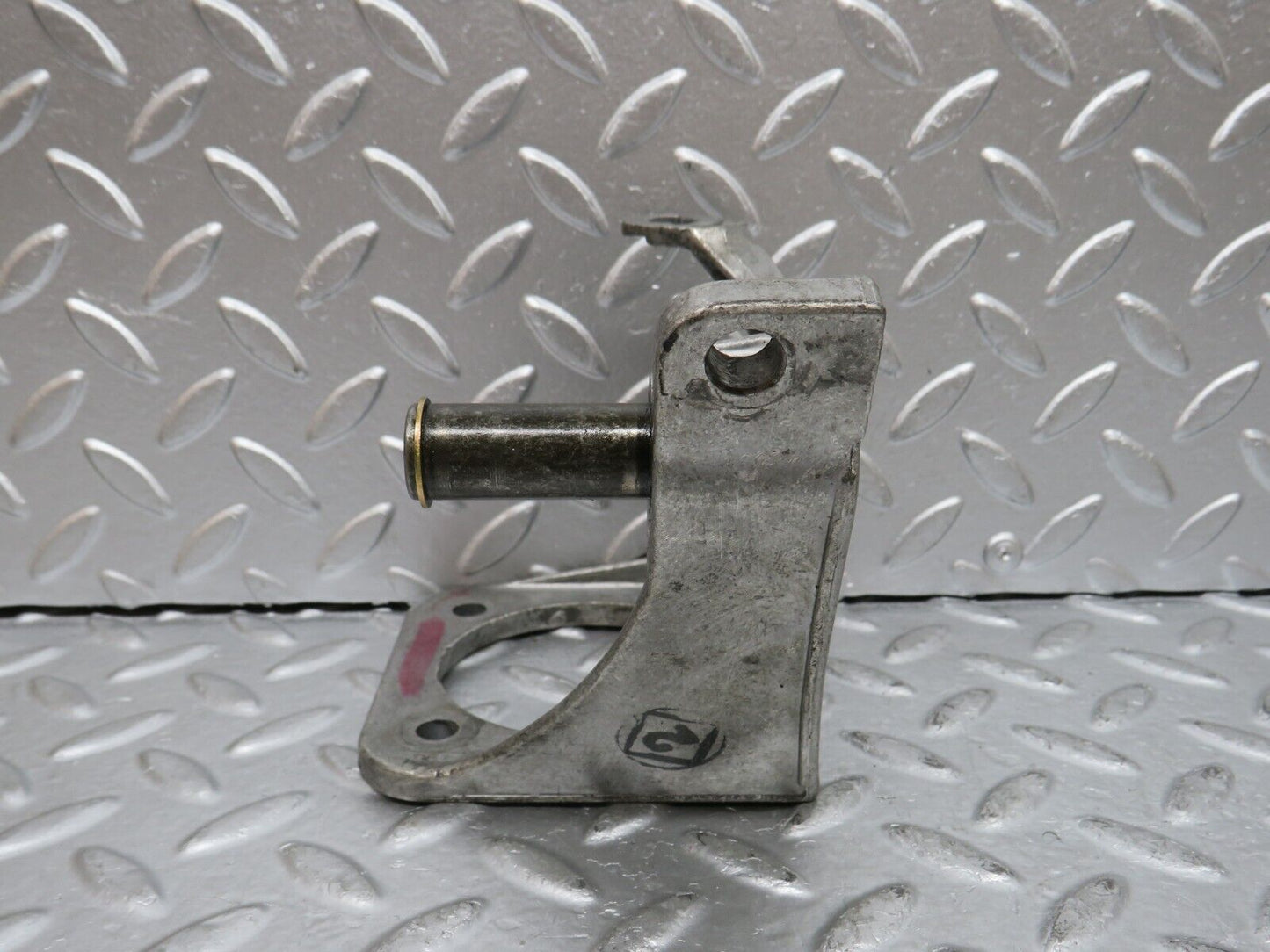 29418 Mercedes-Benz W124 230E Brake Pedal Bracket 1242900519