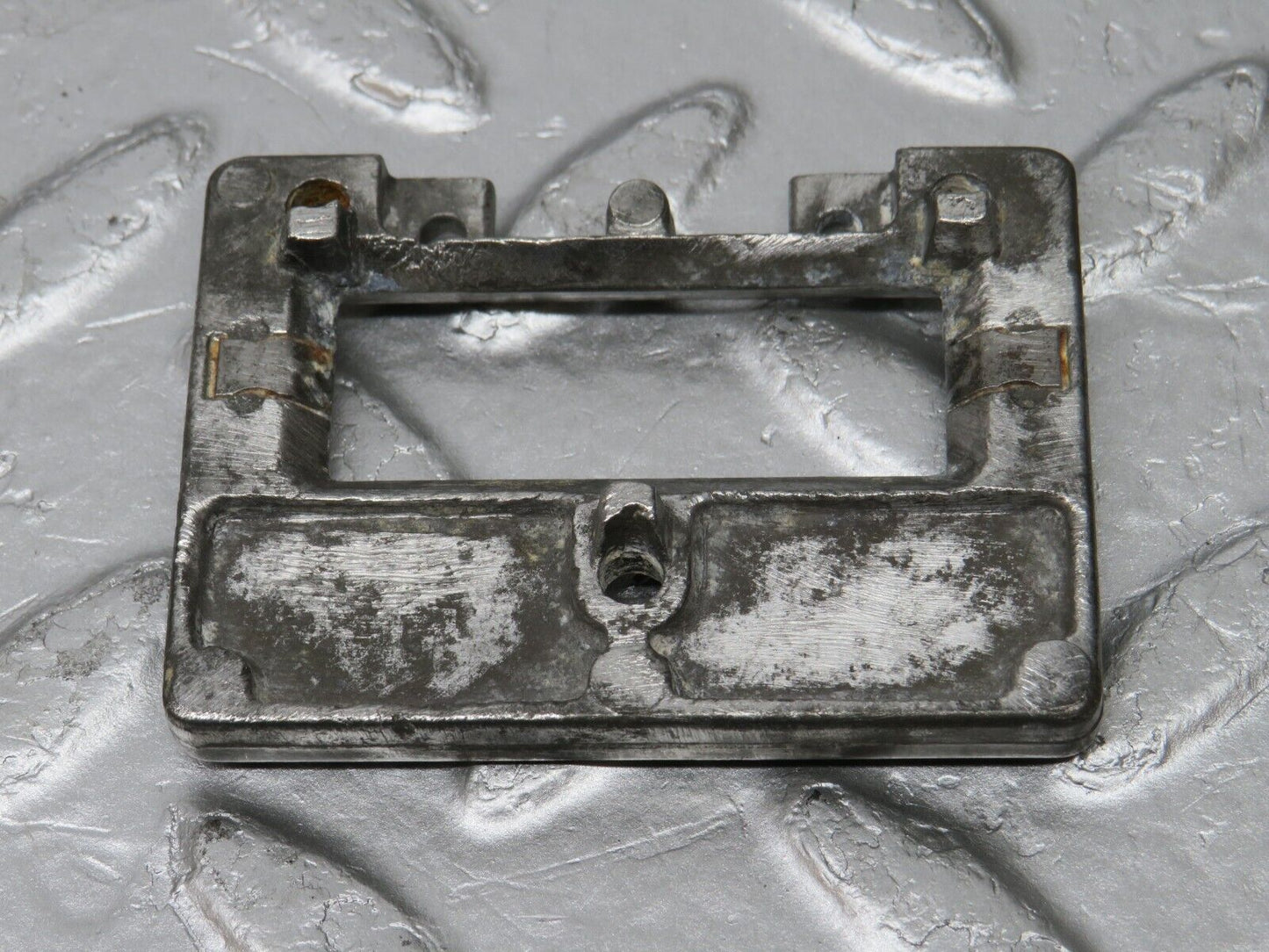 34353 Mercedes-Benz C126 380SEC Coupe Rear View Mirror Mount Bracket