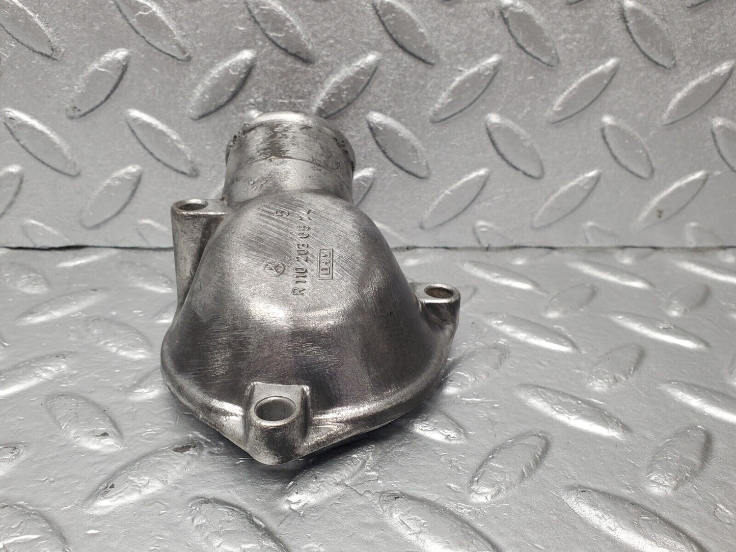 46574 Mercedes-Benz C123 280CE Coupe Thermostat Housing 1102030574