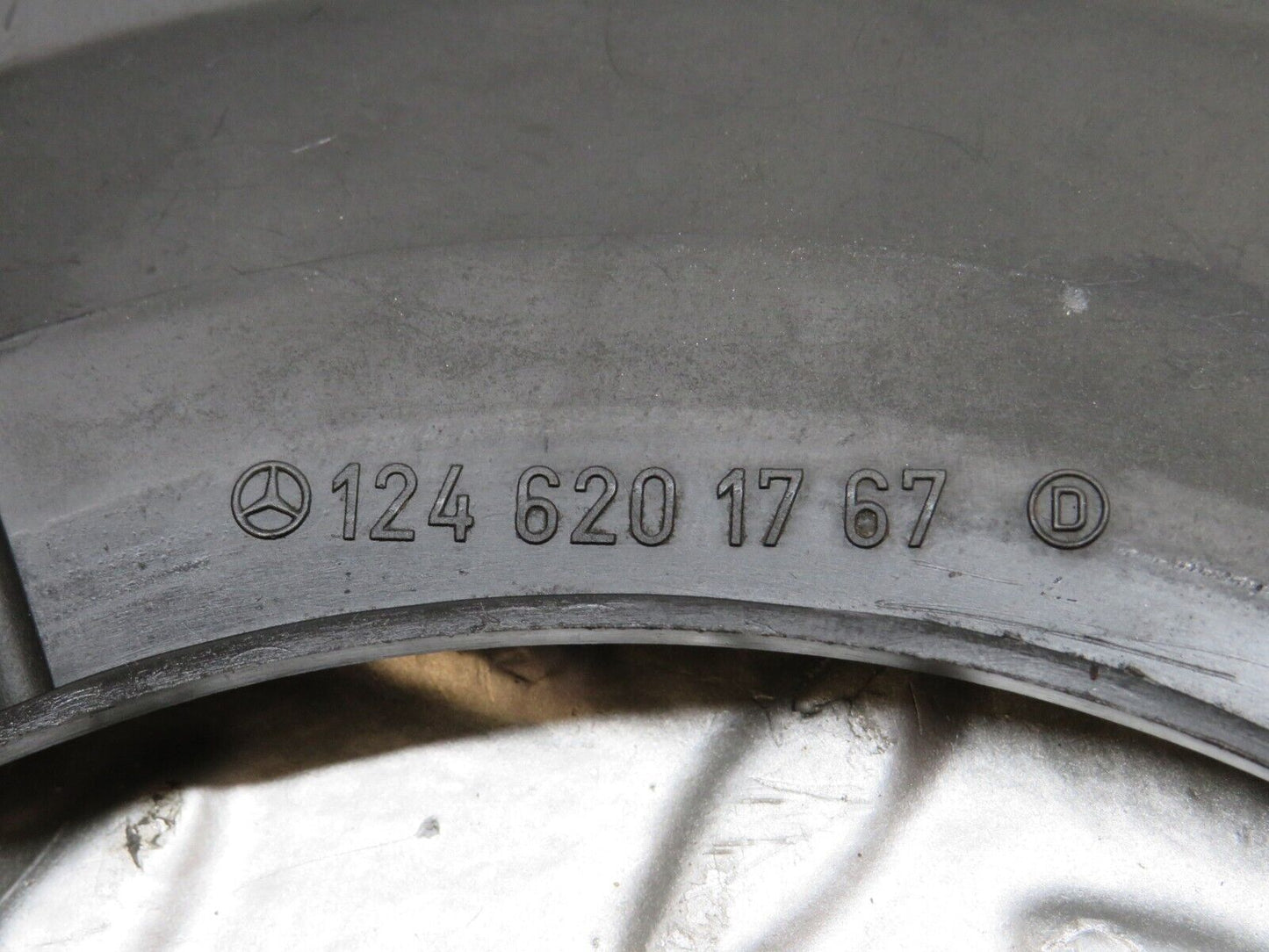 26627 Mercedes-Benz C124 220CE Water Drain 1246201767 1246202667 1246283707