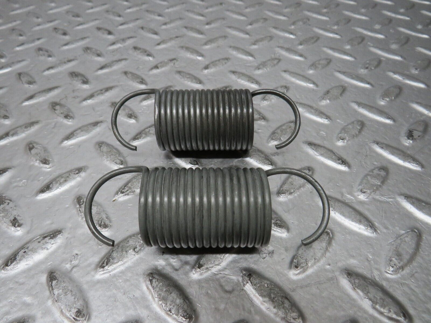 27307 Mercedes-Benz W123 280E Front Seat Adjustment Spring Pair