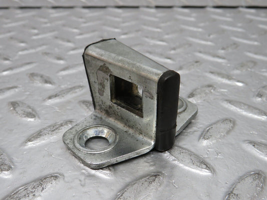 32378 Mercedes-Benz S124 300TE Wagon Door Lock Latch