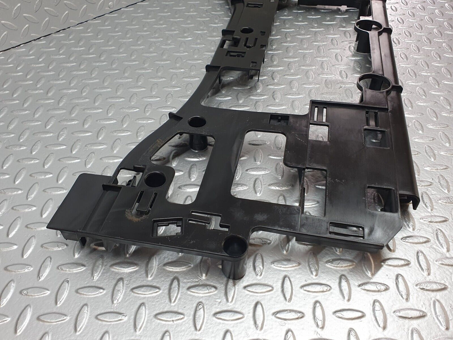 41754 Mercedes-Benz W202 C200 Rear Deck Bracket 2025457740