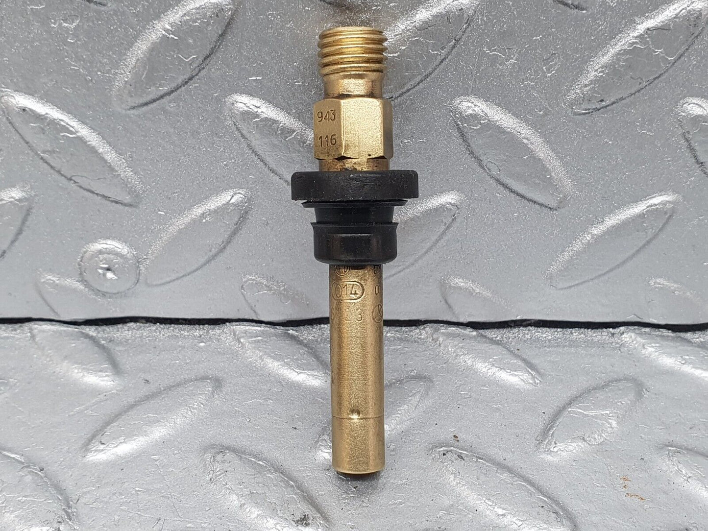 41034 Mercedes-Benz W126 300SE Fuel Injector Bosch 0000785623 0437502047