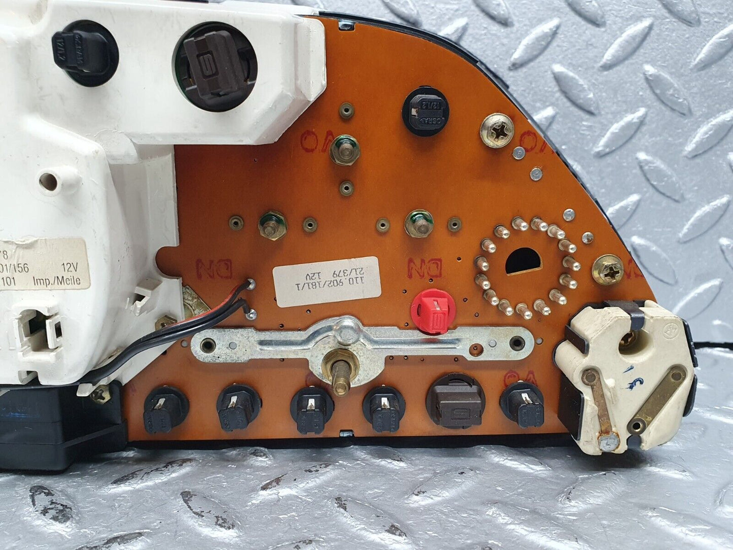 41200 Mercedes-Benz W126 300SE Instrument Cluster 1265427557