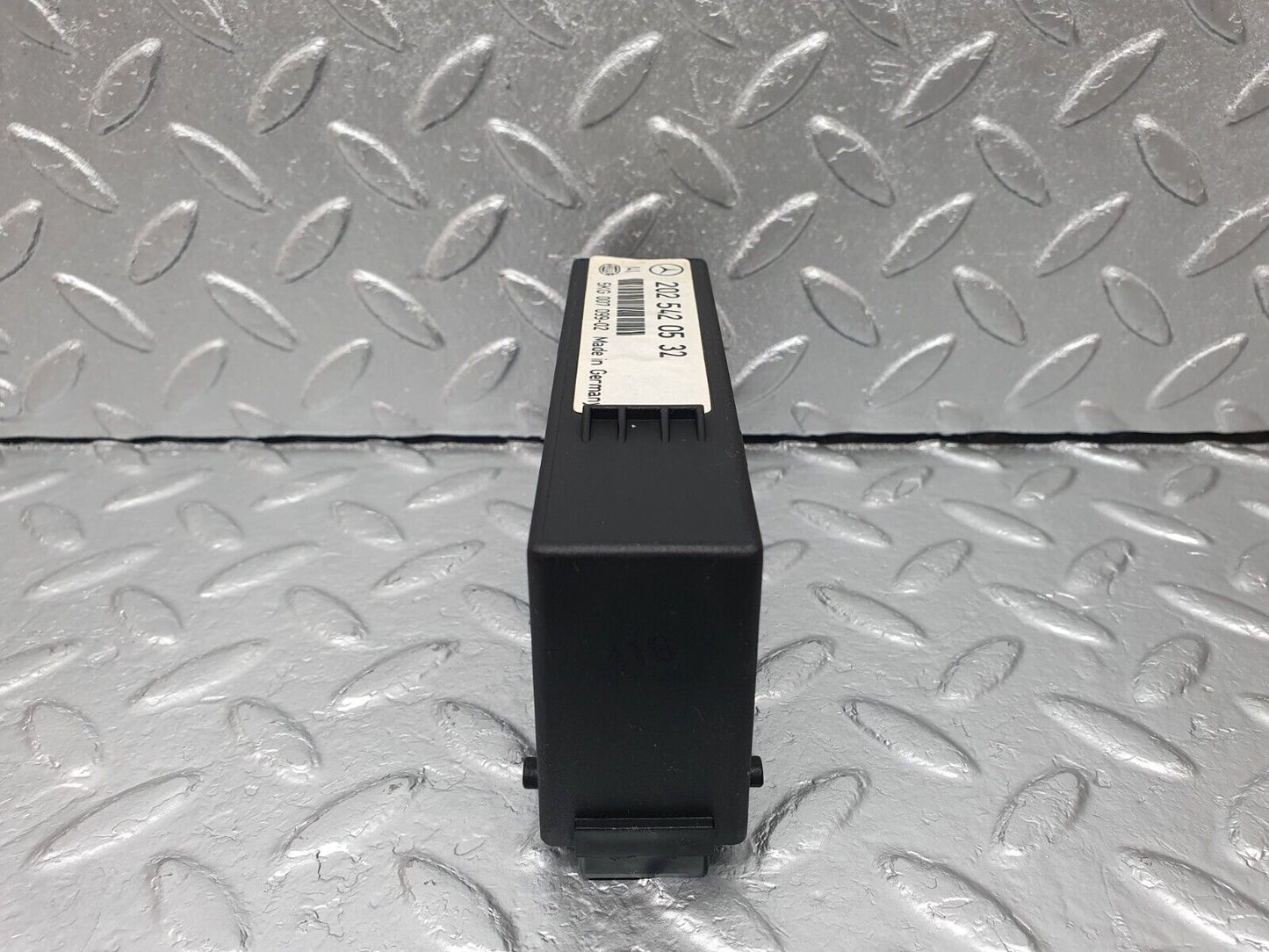 41863 Mercedes-Benz W202 C200 Light Control Unit Hella 2025420532