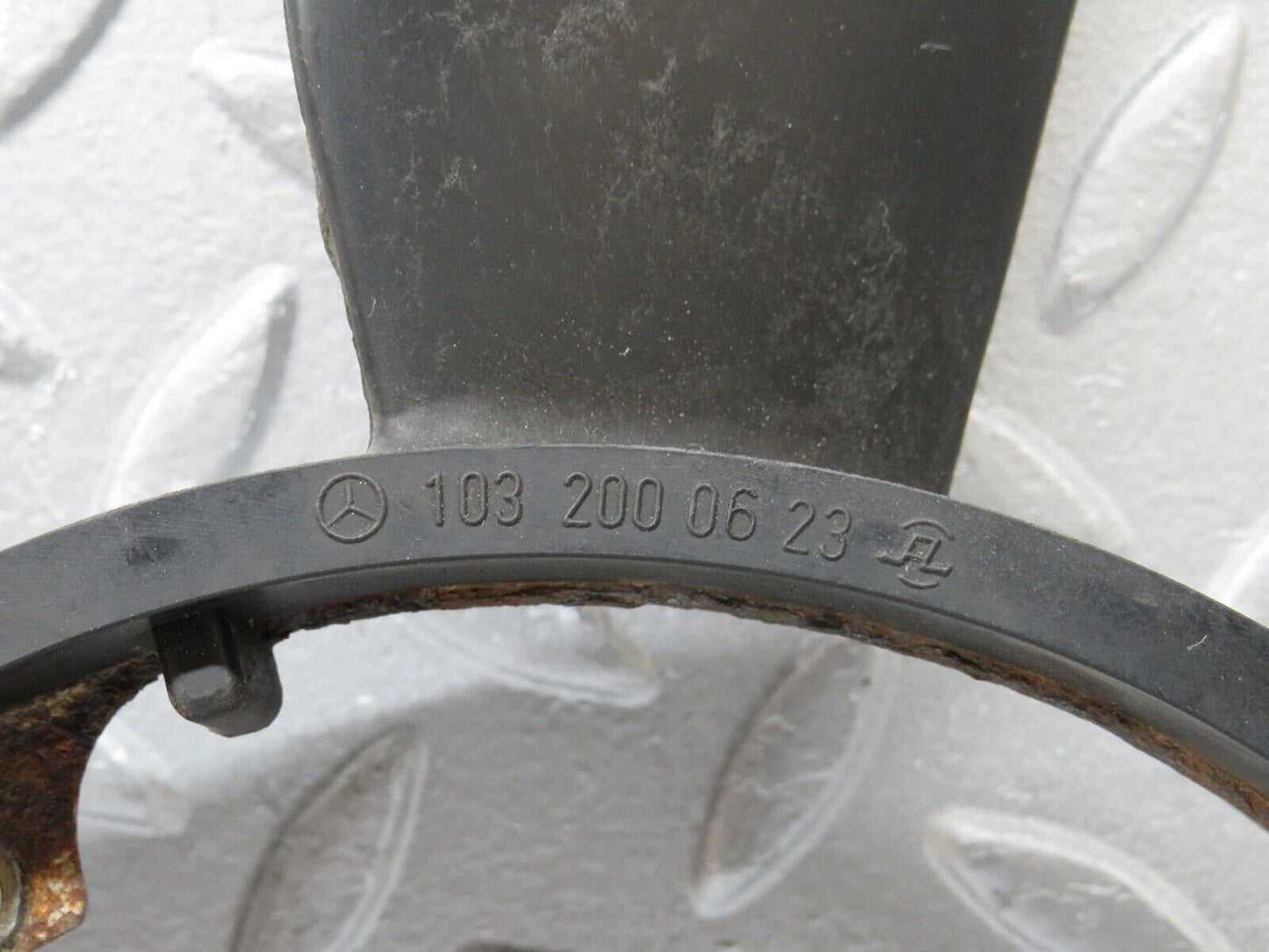 38504 Mercedes-Benz R129 280SL Coupe Engine Cooling Fan 1032000623