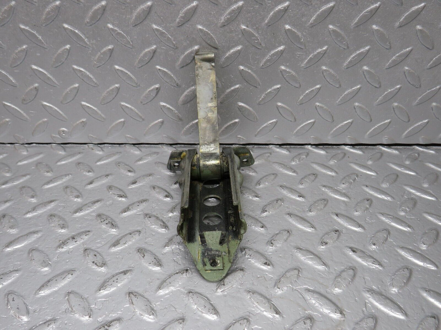40589 Mercedes-Benz W123 300D Door Safety Check Strap