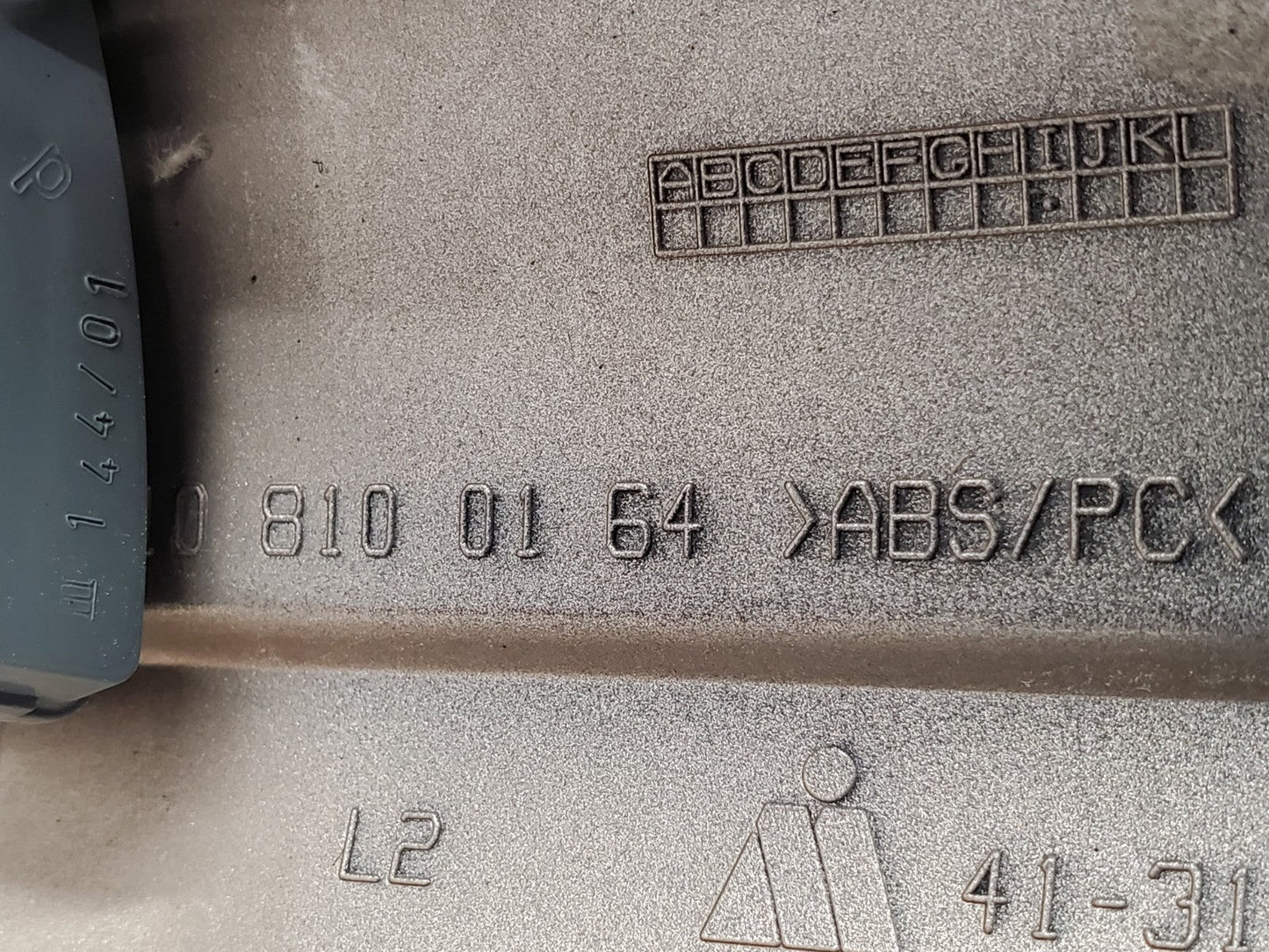46370039
