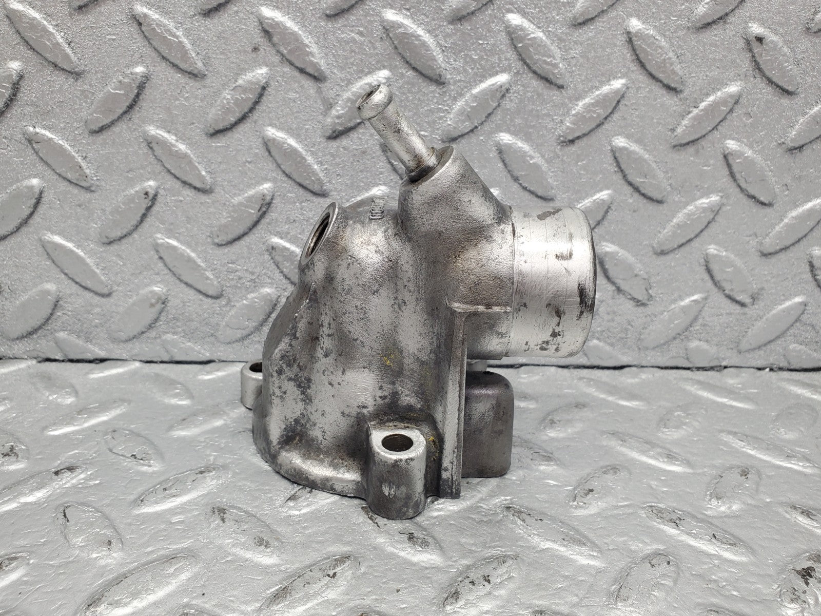 W126 Coupe water pump flange used OEM