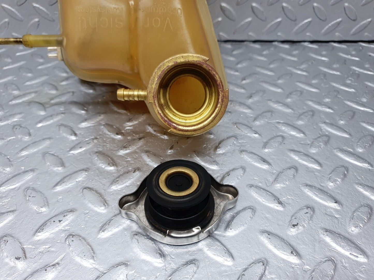 41618 Mercedes-Benz W124 200E Coolant Reservoir Tank 1245000649 1245000306