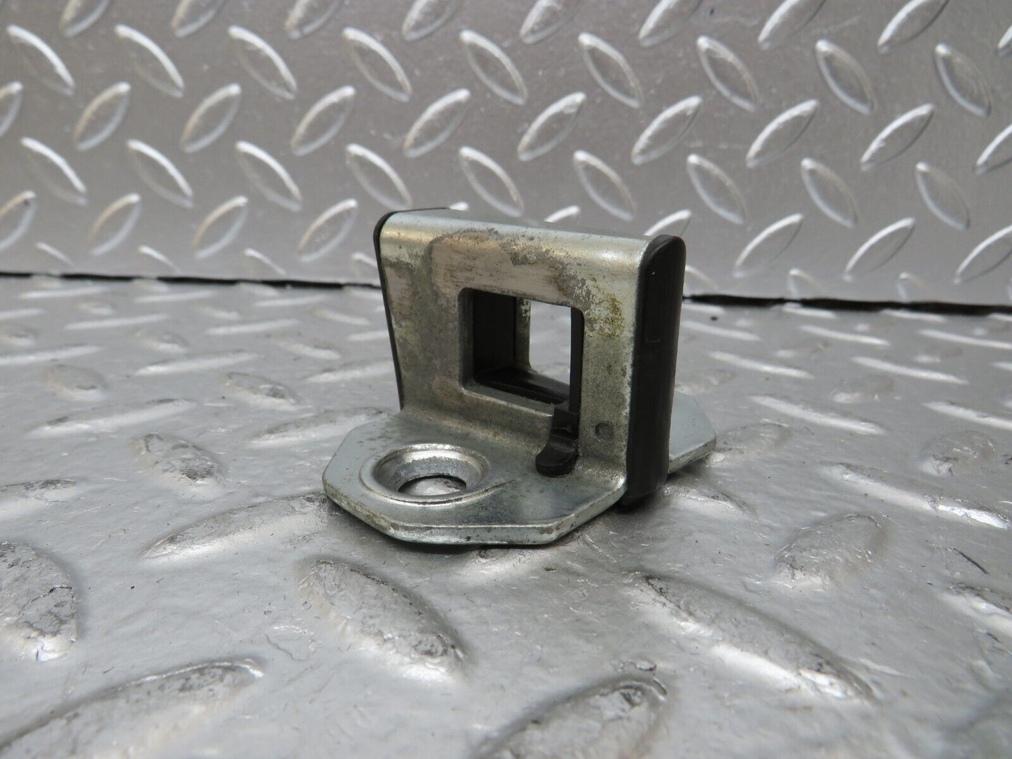 25049 Mercedes-Benz W140 S320 Door Lock Latch Right Side