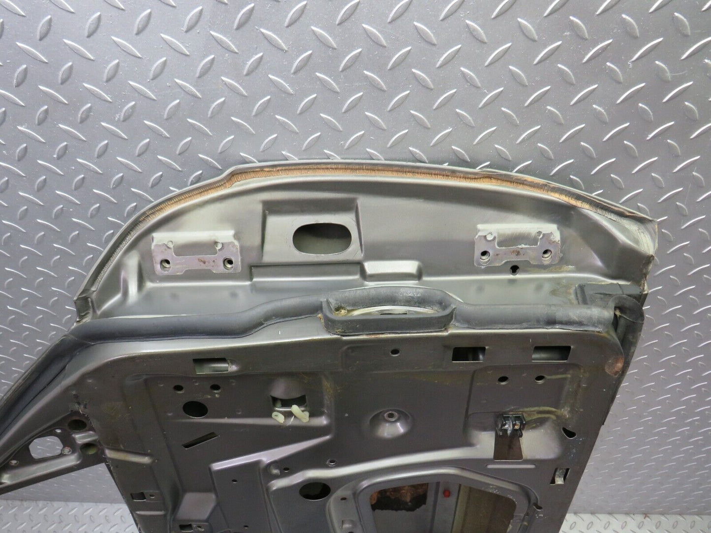 36222 Mercedes-Benz W126 420SE Front Left Door