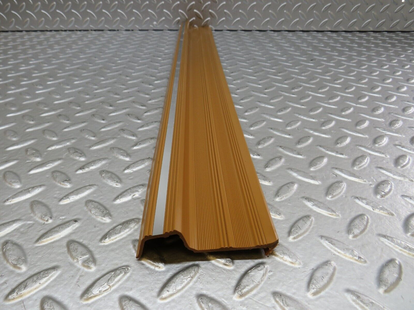 27104 Mercedes-Benz W123 280E Front Left Door Sill