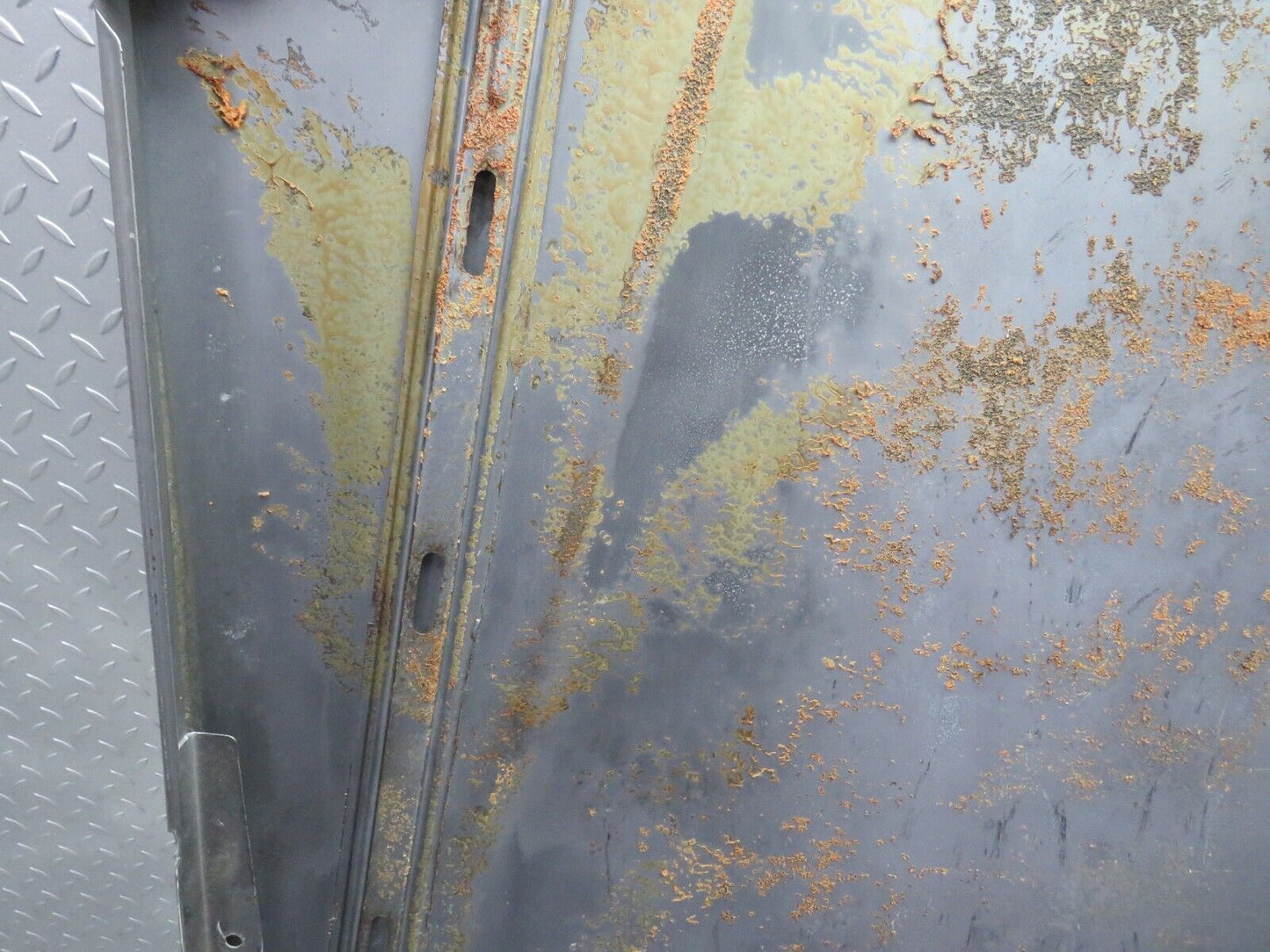 32628 Mercedes-Benz S124 300TE Wagon Bonnet