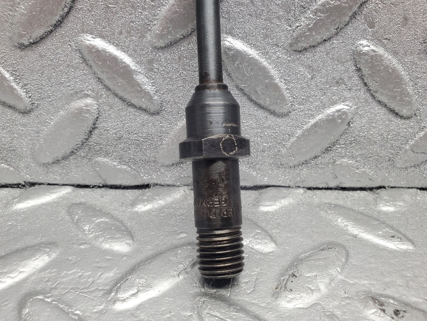 W112 fuel injector used OEM