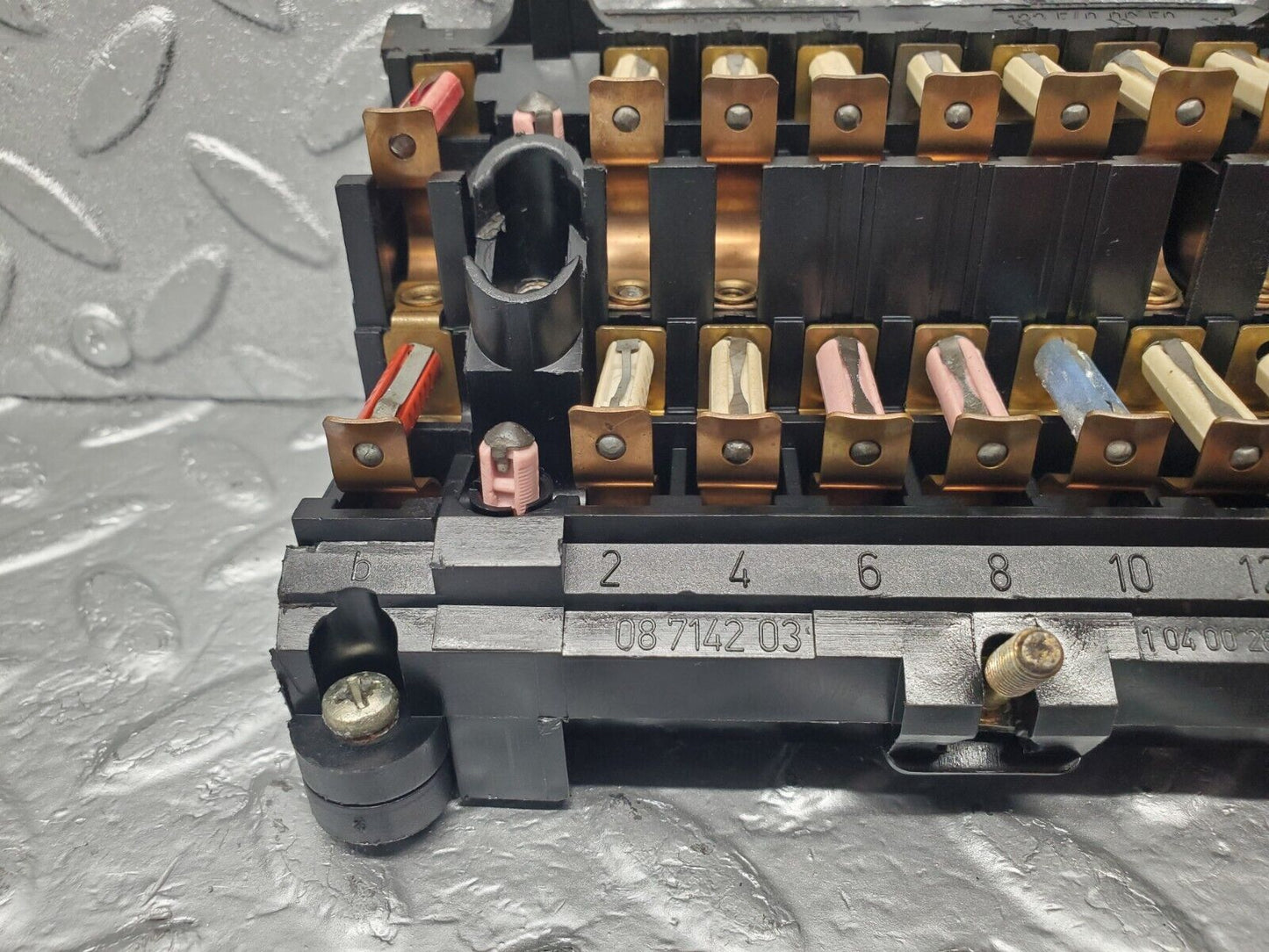 46358 Mercedes-Benz C123 280CE Coupe Fuse Box 1235400650